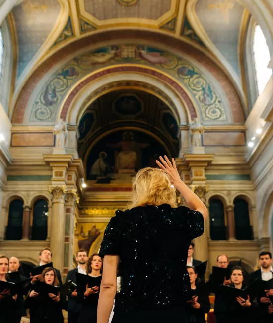 choeur chantant église